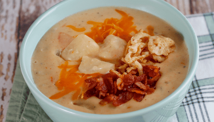 sopa-cremosa-de-batata-e-bacon