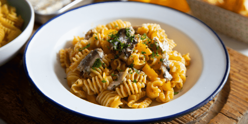 macarrão com sardinha