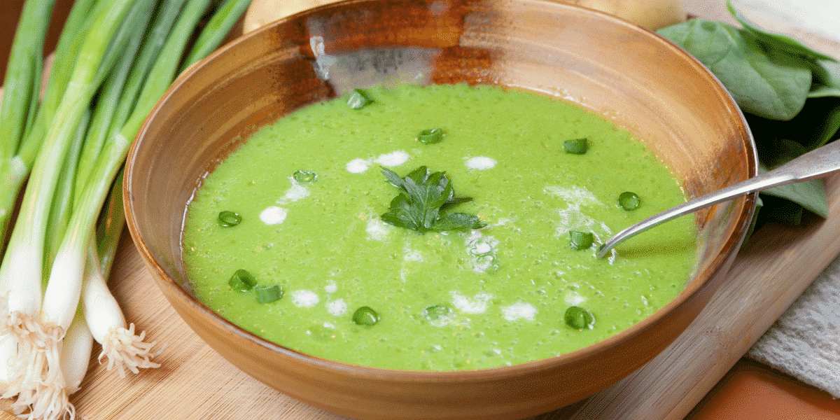 sopa de espinafre cremosa