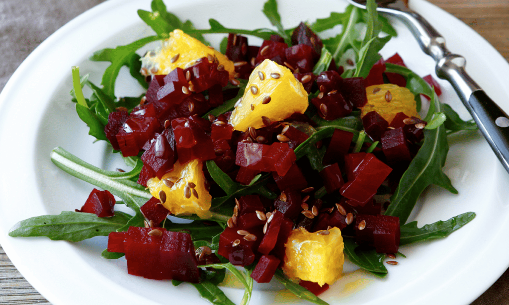 salada de beterraba com rúcula e laranja