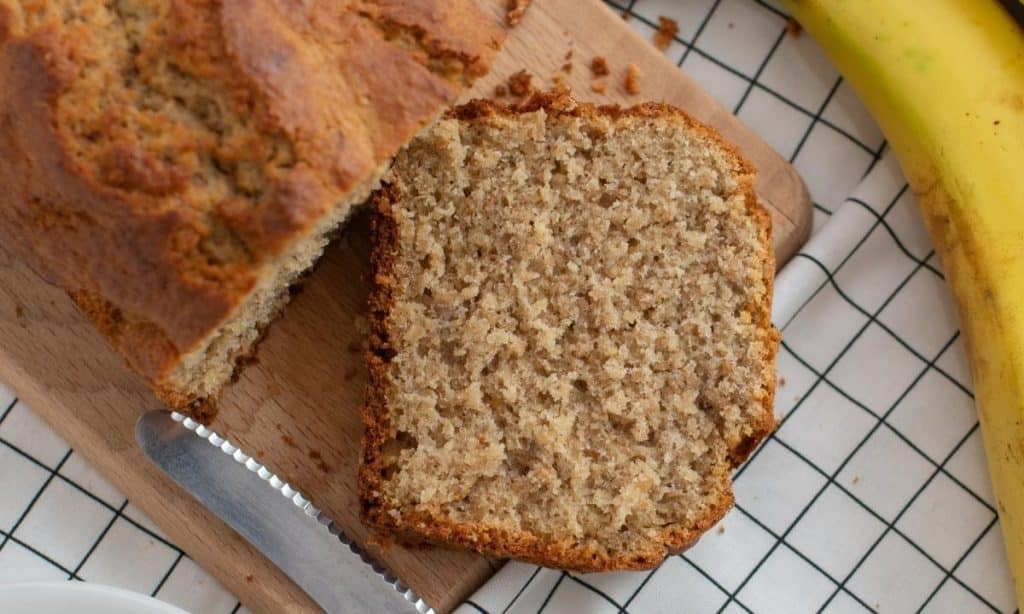 bolo de banana com cacau