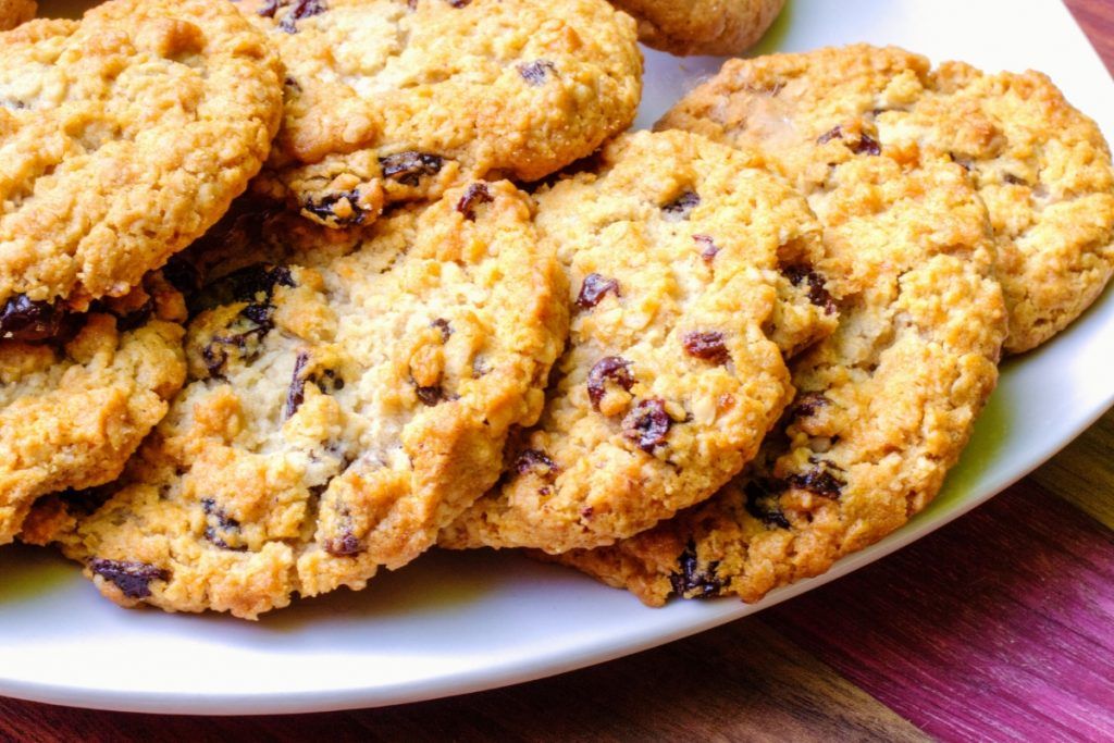 Biscoito de canela com passas