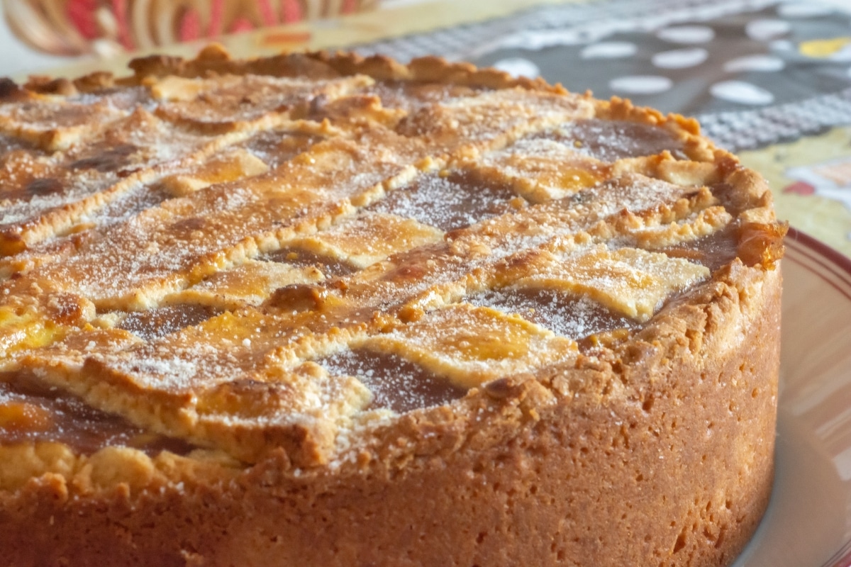 Torta de banana com doce de leite