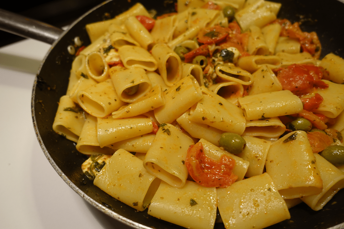 Macarrão paccheri