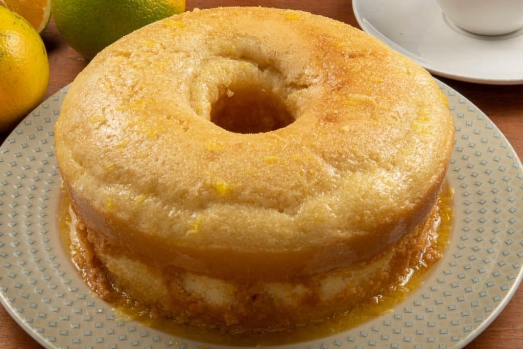 Bolo de laranja molhadinho