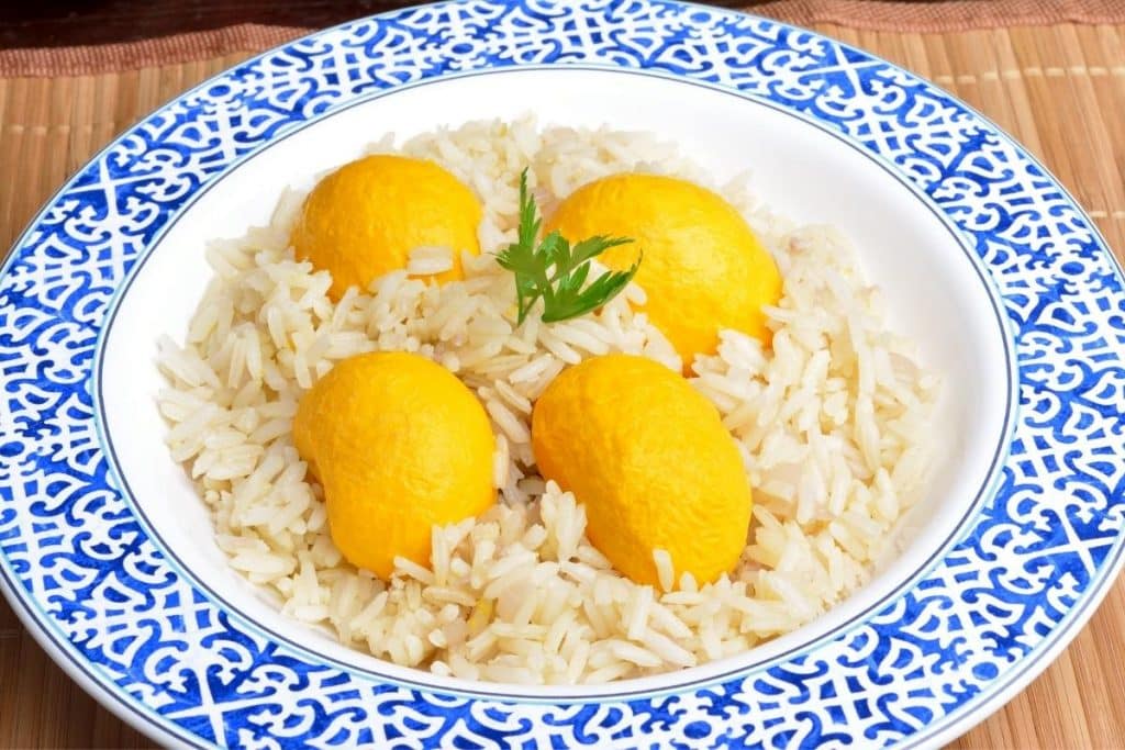 Descubra como fazer um arroz cozido com pequi perfeito para acompanhar qualquer prato