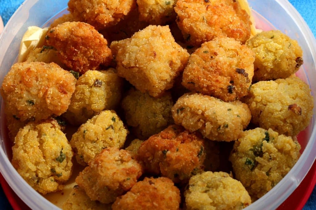 bolinho de arroz frito