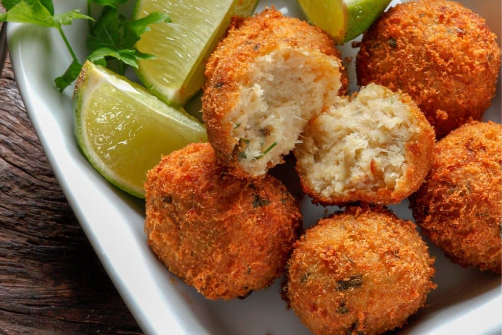 bolinho de bacalhau crocante