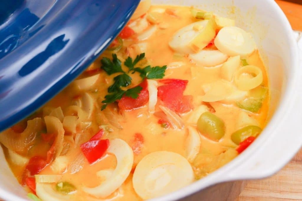 Como fazer moqueca vegana de palmito com ingredientes simples, voc~e terá uma receita simples, mas absolutamente saborosa e fácil de fazer!