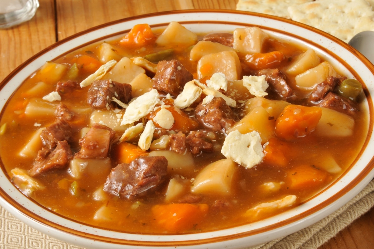 sopa de carne com legumes