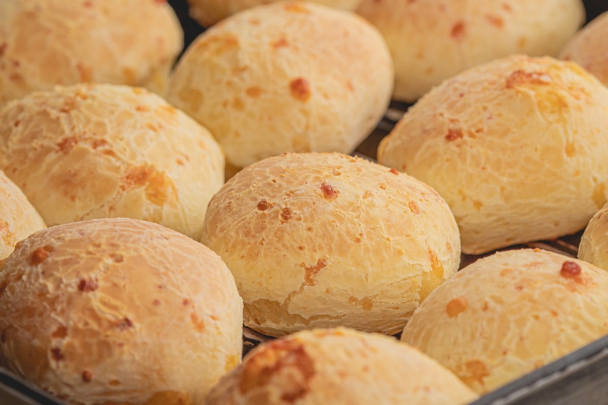 Pão de queijo mineiro