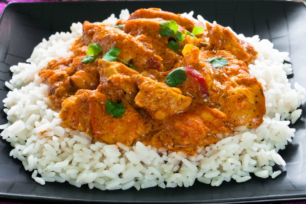frango curry e arroz