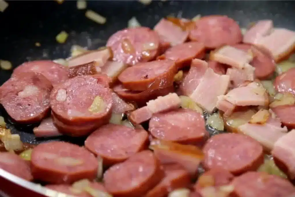 Linguiça calabresa com bacon