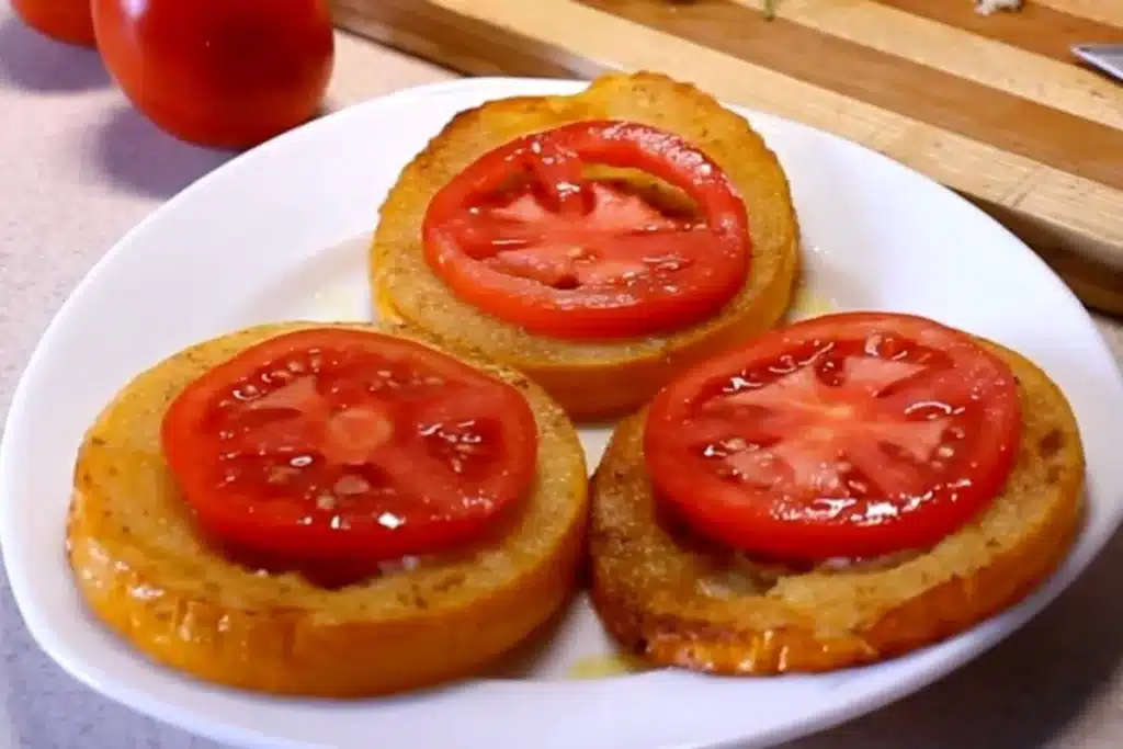 rodelas de abóbora frita com tomate