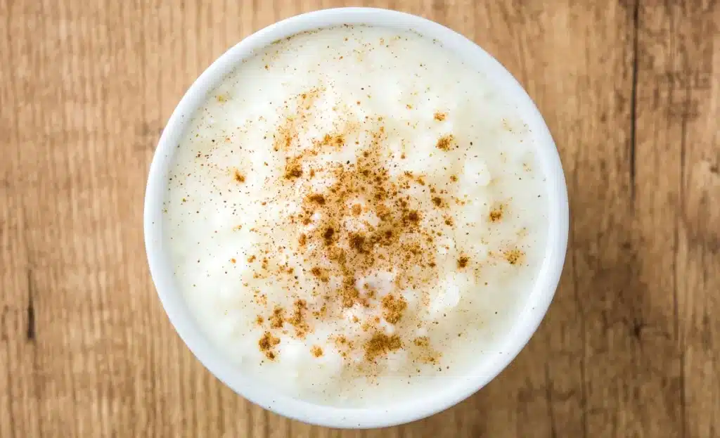 arroz doce com canela em pó