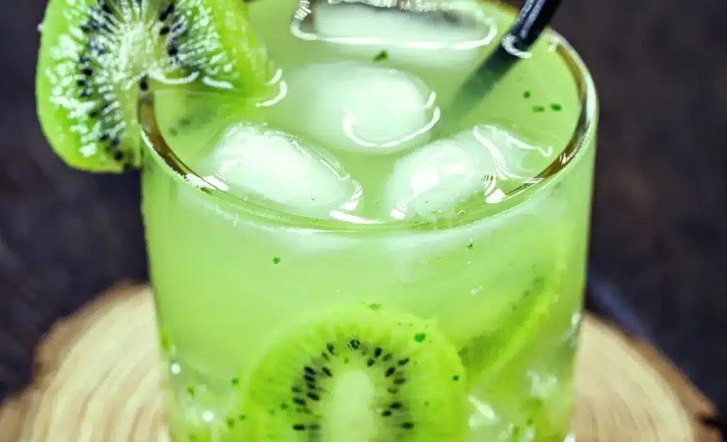 Caipirinha de kiwi