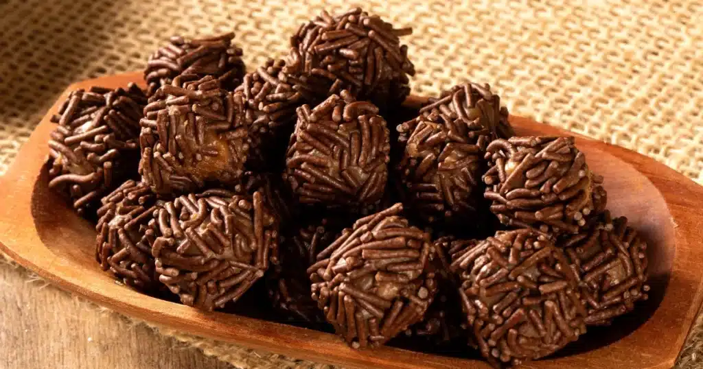 bolinhas de brigadeiro cremoso