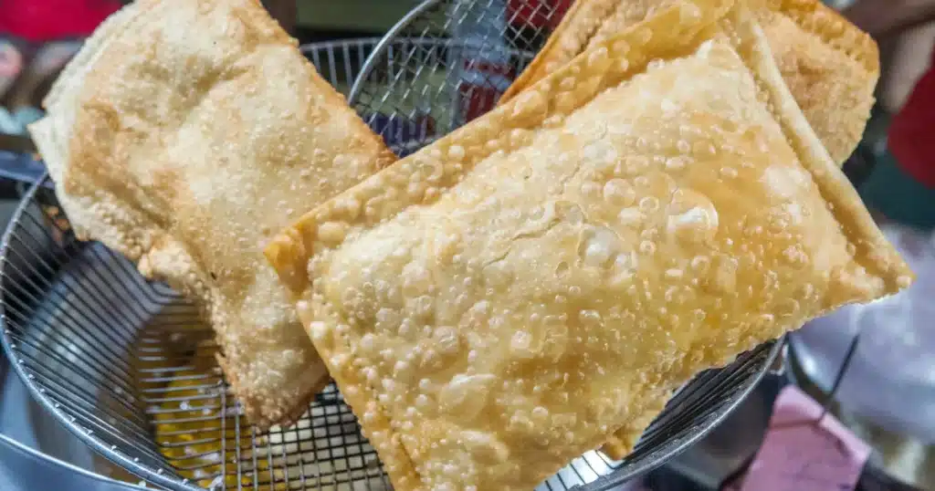 pastel de carne com queijo