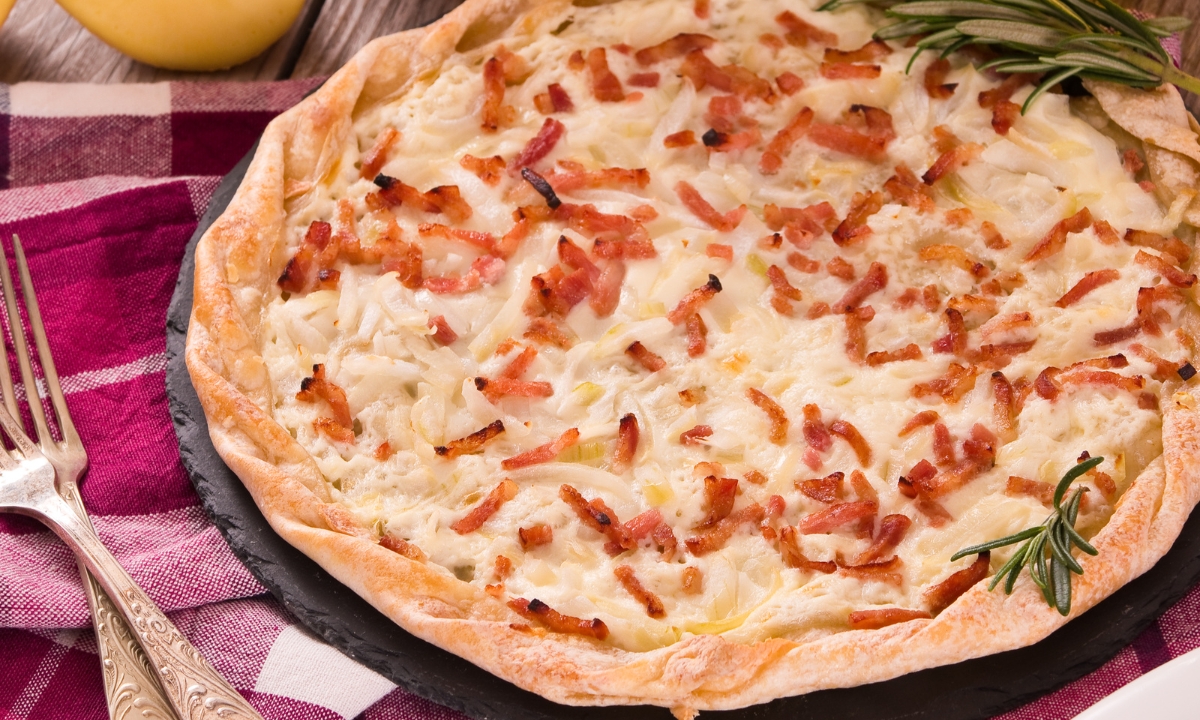 Pizza bacon com catupiry