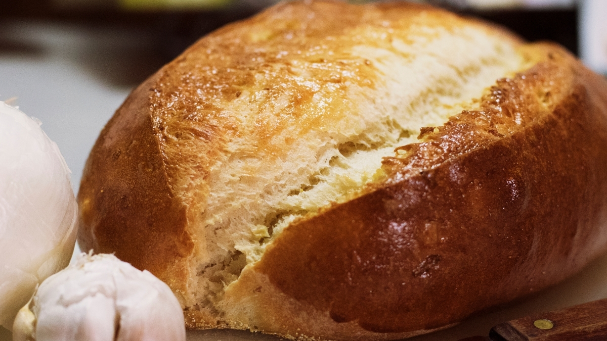 Pão Artesanal de Cebola e Alho