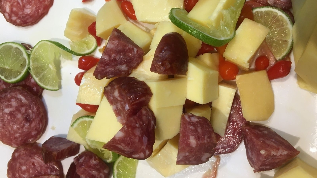 Salame com queijo