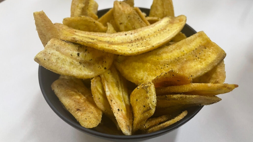 banana desidratada com lemon pepper